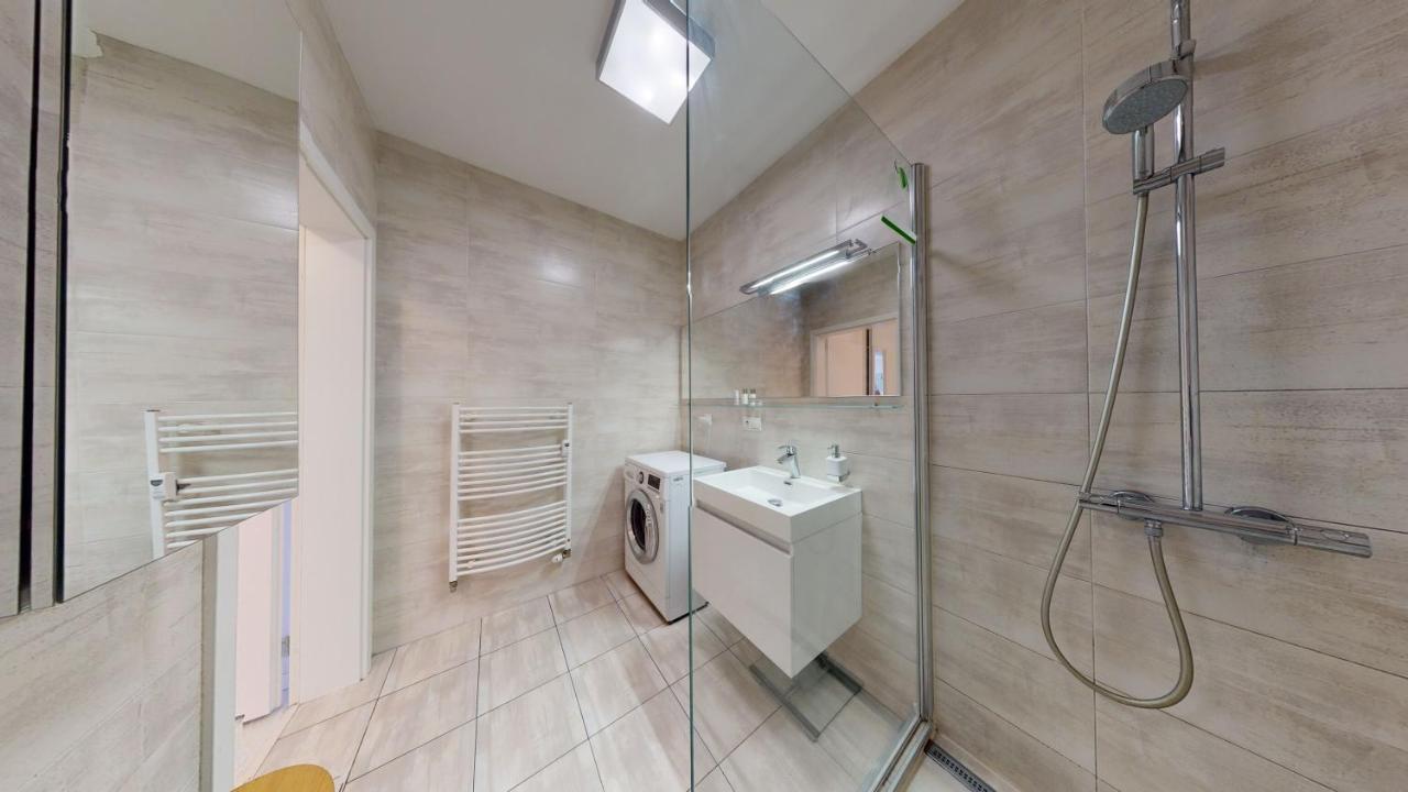 Bibi Centroom Apartment Piest'any Exterior photo