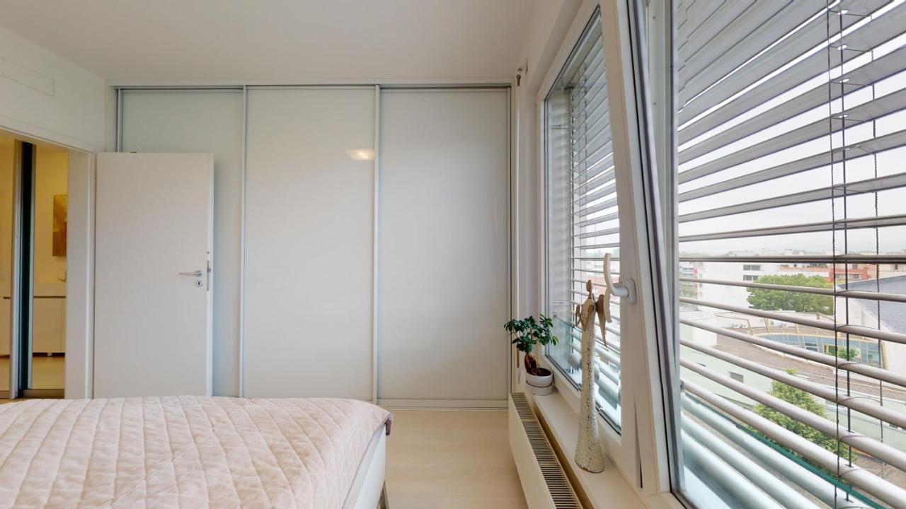 Bibi Centroom Apartment Piest'any Exterior photo