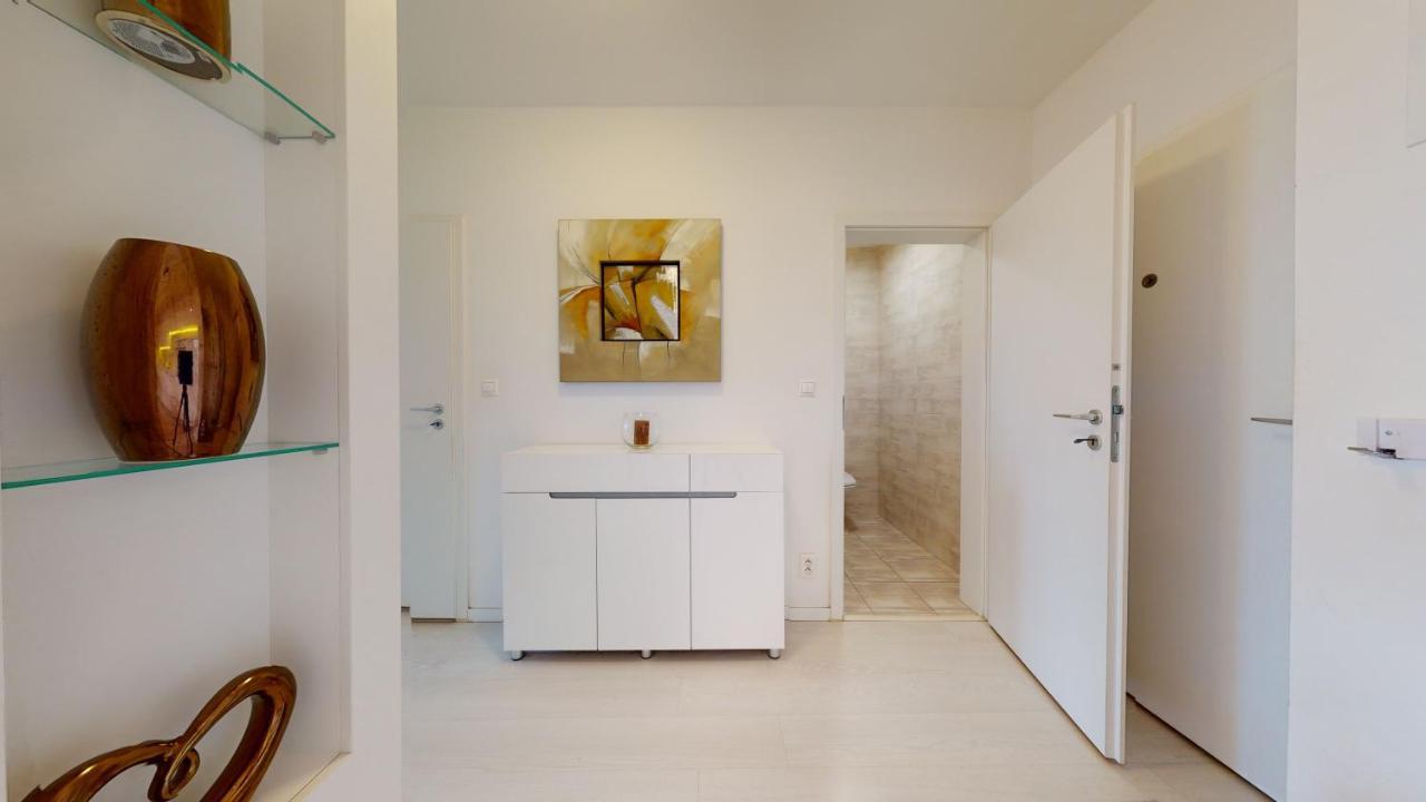 Bibi Centroom Apartment Piest'any Exterior photo